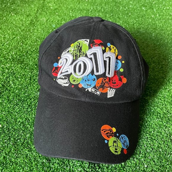 Disneyland Resort 2011 Walt Disney Black Adjustable Baseball Hat Cap OS - Picture 2 of 8